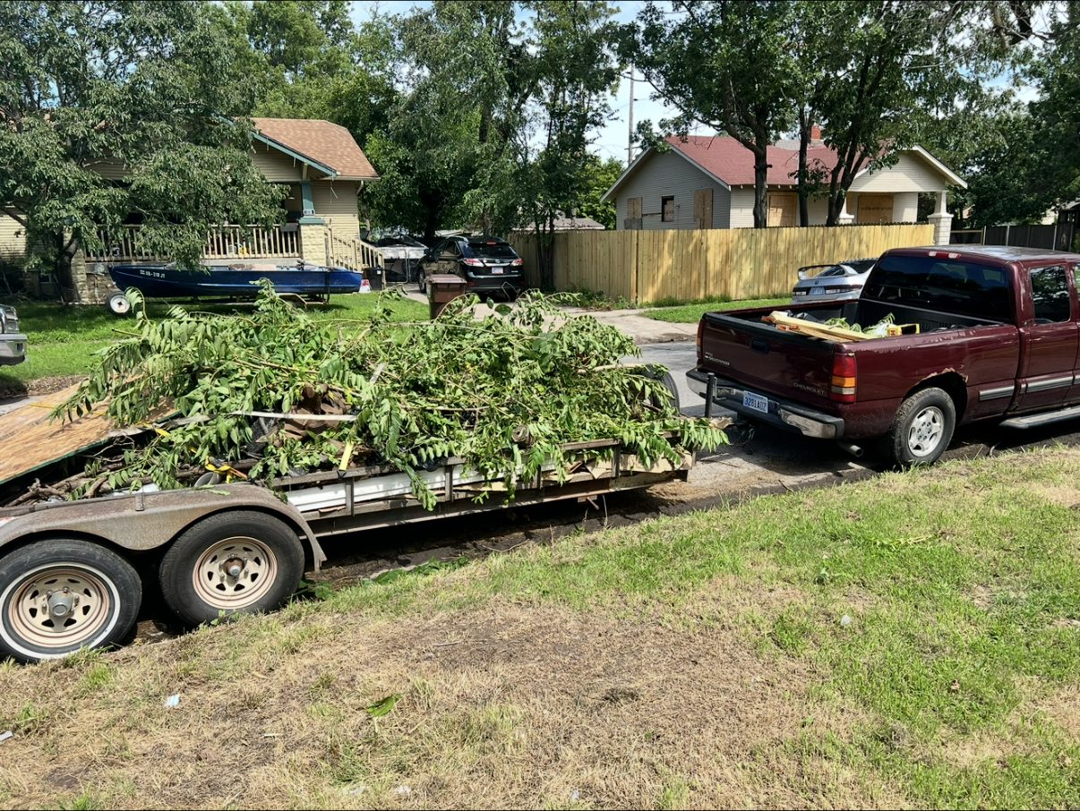 Junk removal job in Wichita — before and after